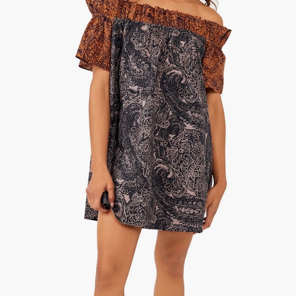 Elegant Off-Shoulder Paisley Dress